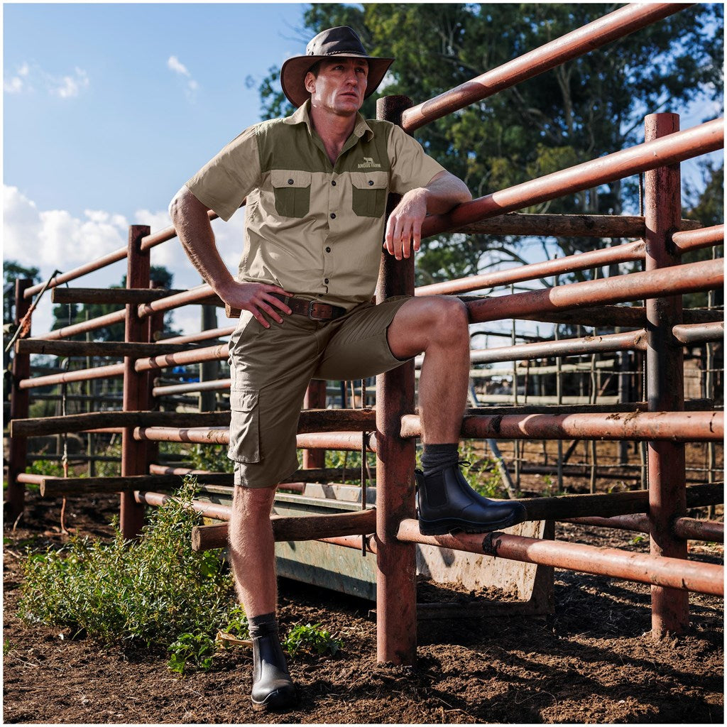 Mens Highlands Cargo Shorts - Image 17