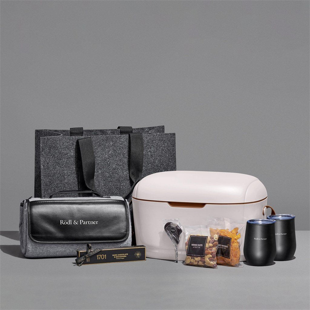 Yatta Lavish Leisure Hamper - Image 3