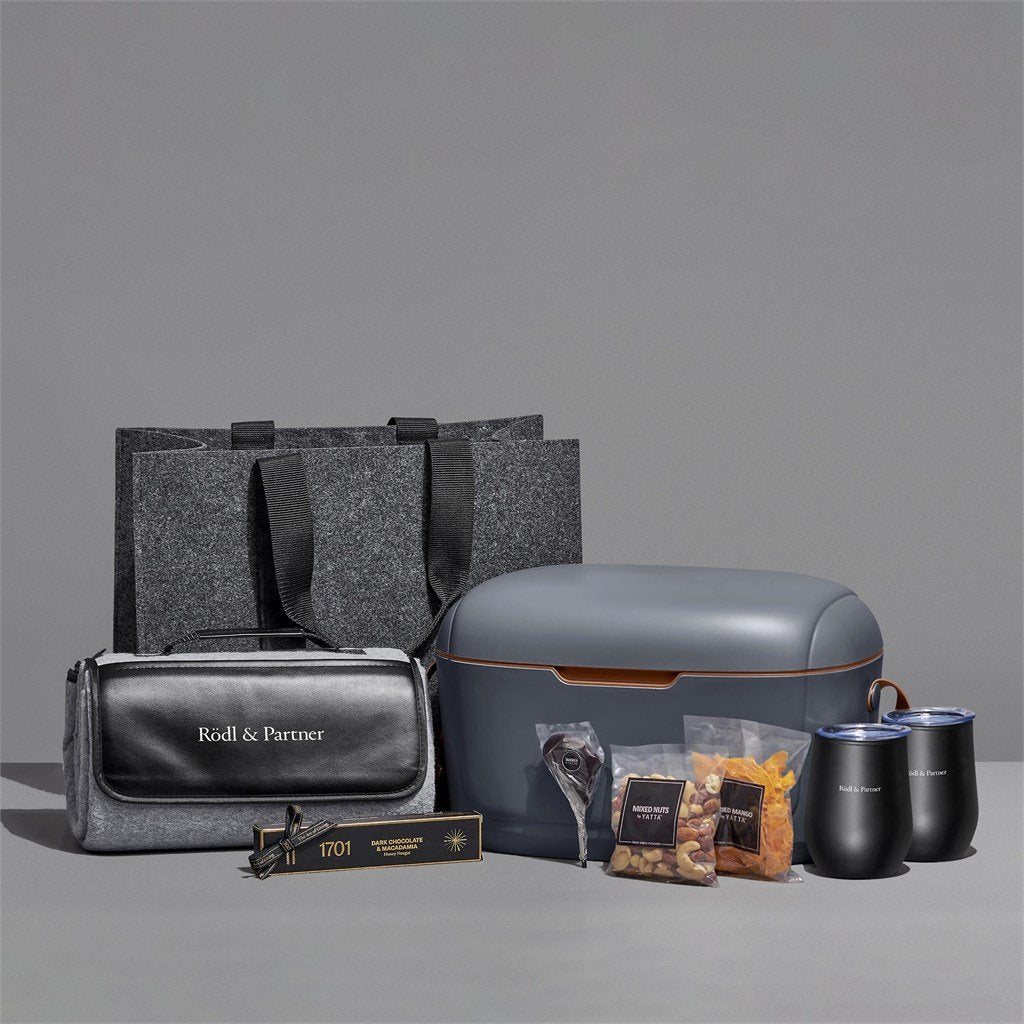 Yatta Lavish Leisure Hamper - Image 4